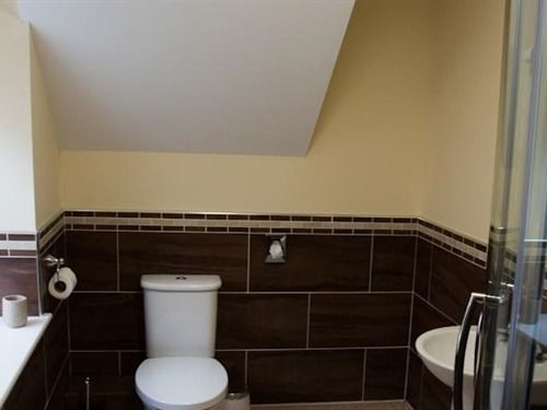 Cambrian Inn Tredegar Екстериор снимка